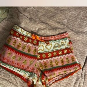 Weekending Knit Shorts with Colorful Pattern